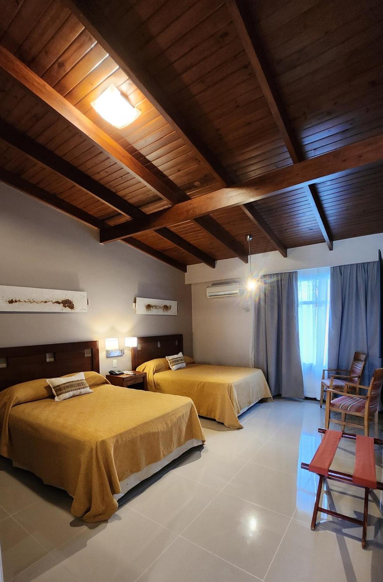 Howard Johnson Inn Rosario De La Frontera Extérieur photo