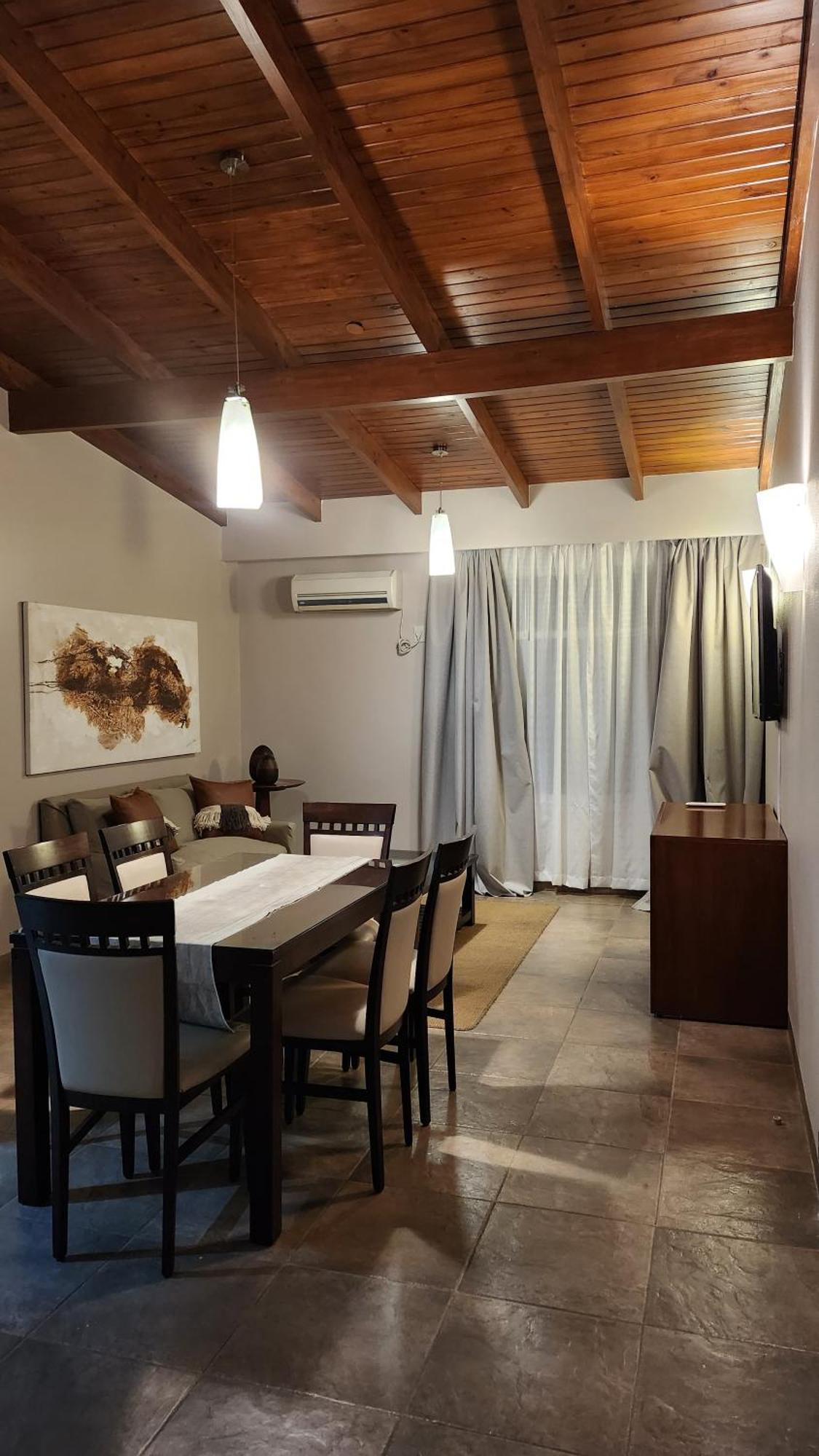 Howard Johnson Inn Rosario De La Frontera Extérieur photo